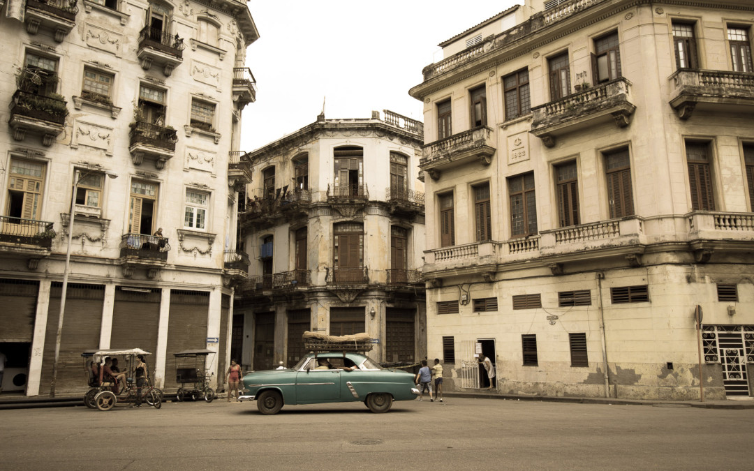 Havana cars and buildings